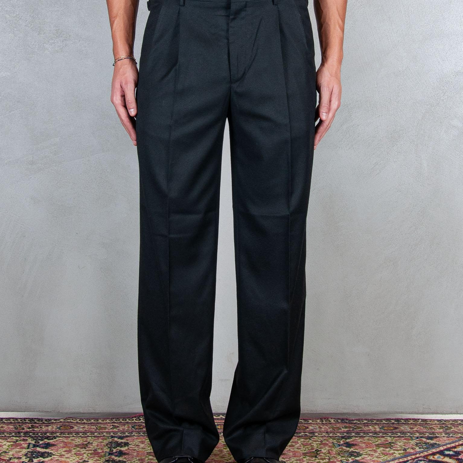 >Nev NEV WQ782-99 Cellar Door 