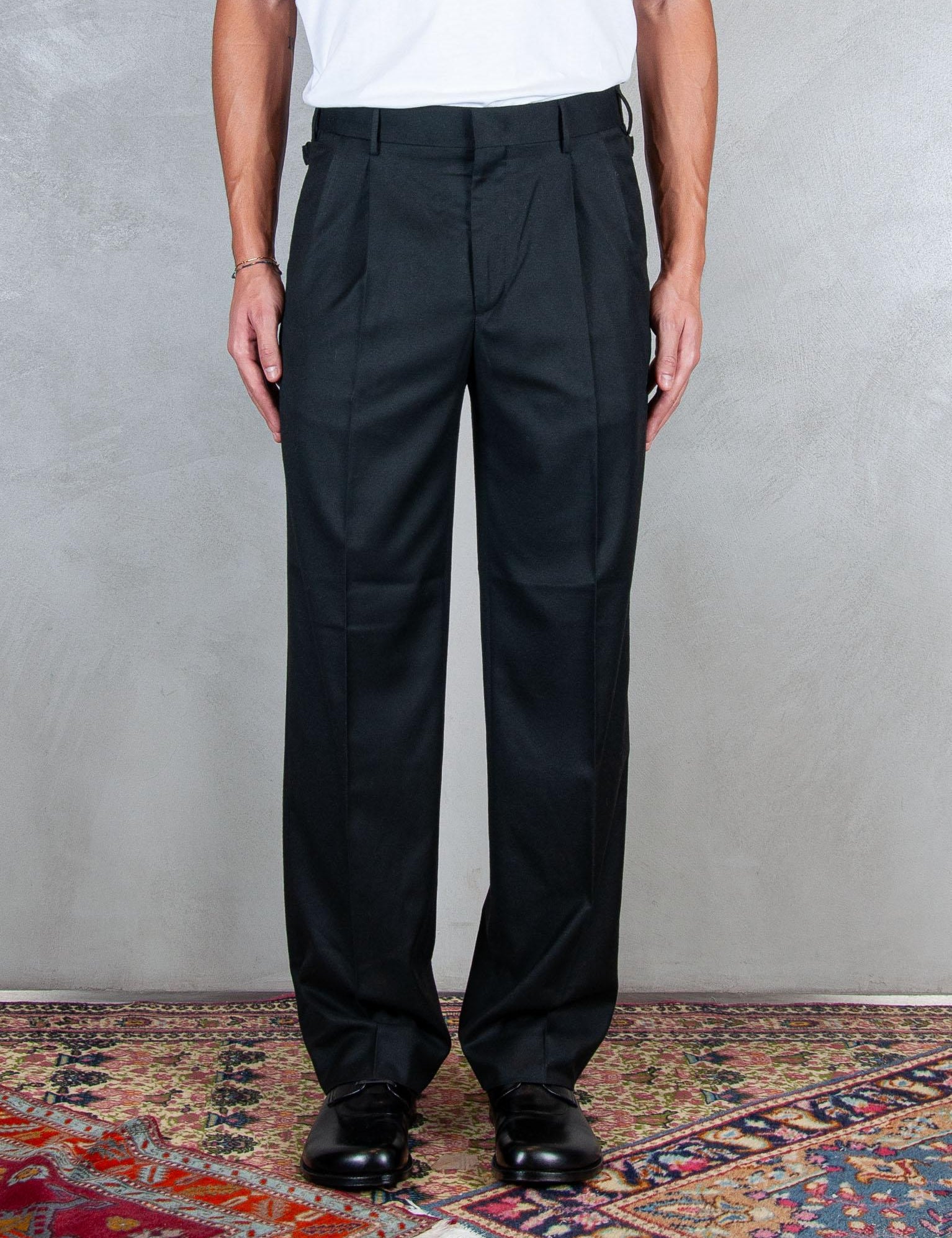 >Nev NEV WQ782-99 Cellar Door 