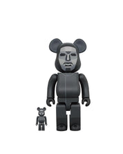  14SQUIDFRONT UNI Bearbrick 