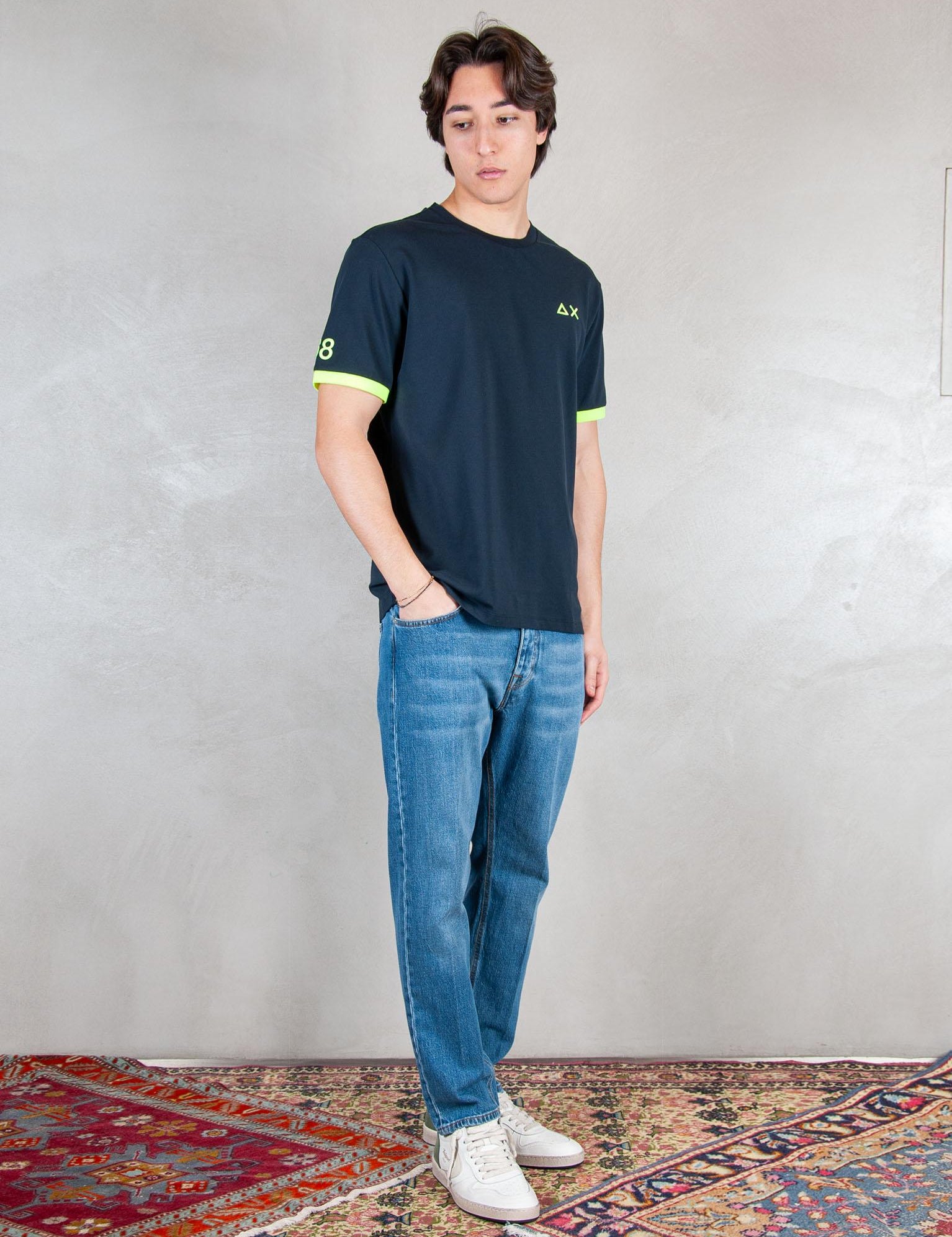 >Macro Logo T36120 07 Sun68 