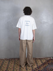 Le T-Shirt Slogan Cursive G-TS209-CO002 OW Drôle De Monsieur 
