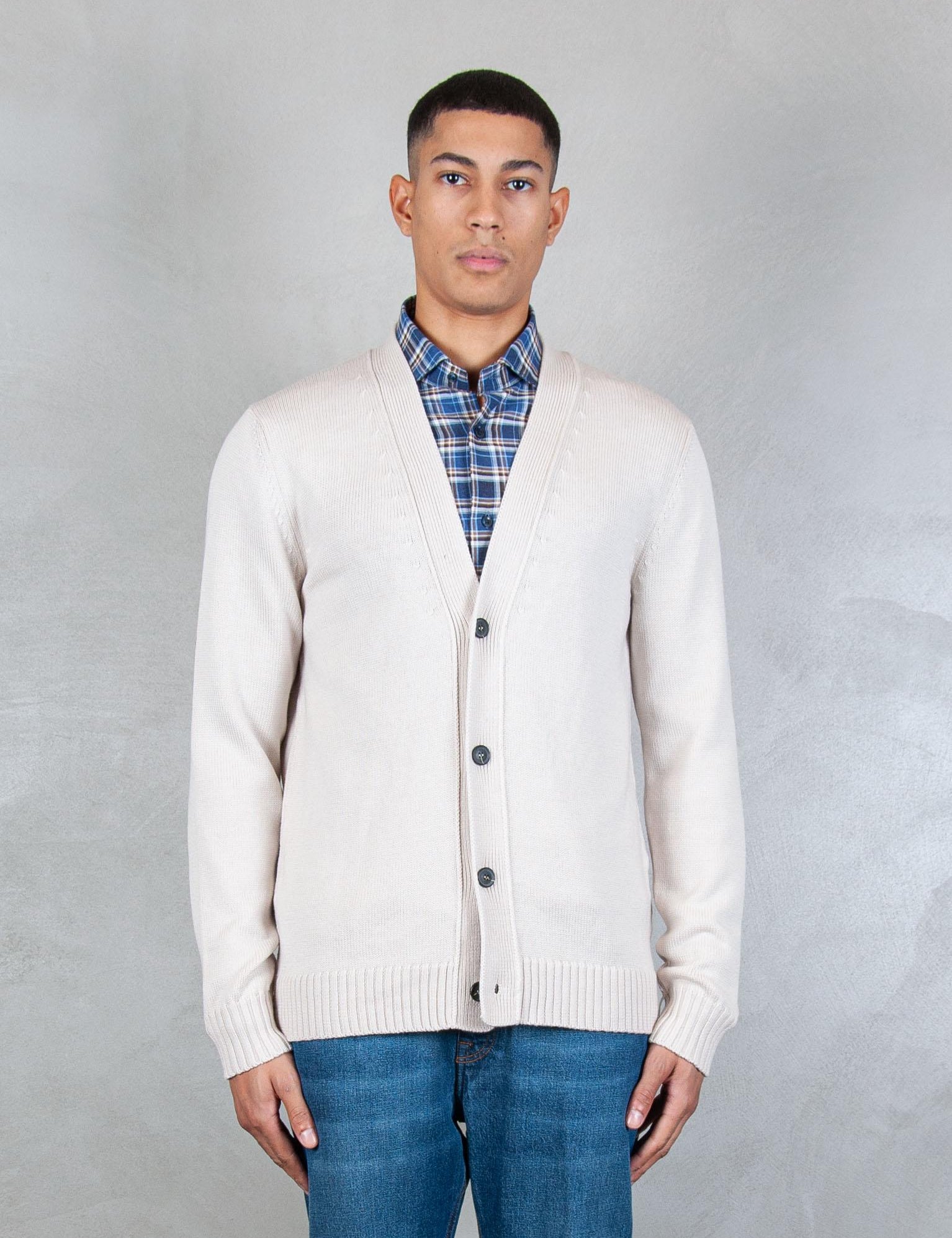 >Maglia cardigan AU3033E 1017 Alpha Studio 