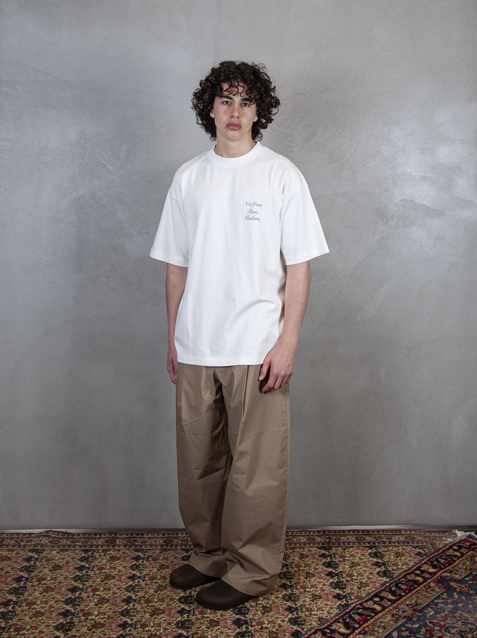 Le T-Shirt Slogan Cursive G-TS209-CO002 OW Drôle De Monsieur 