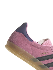 Gazelle Indoor