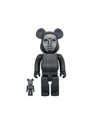  14SQUIDFRONT UNI Bearbrick 