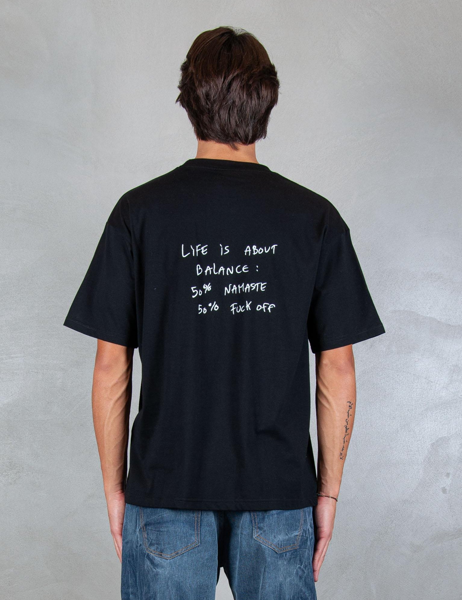 >Life Is Tee LIFE IS BLK Hi Five 