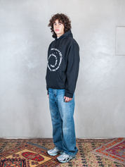 Public Possession felpa <BR/>What Happens Hoodie WHAT HAPPENS BLACK Public Possession 