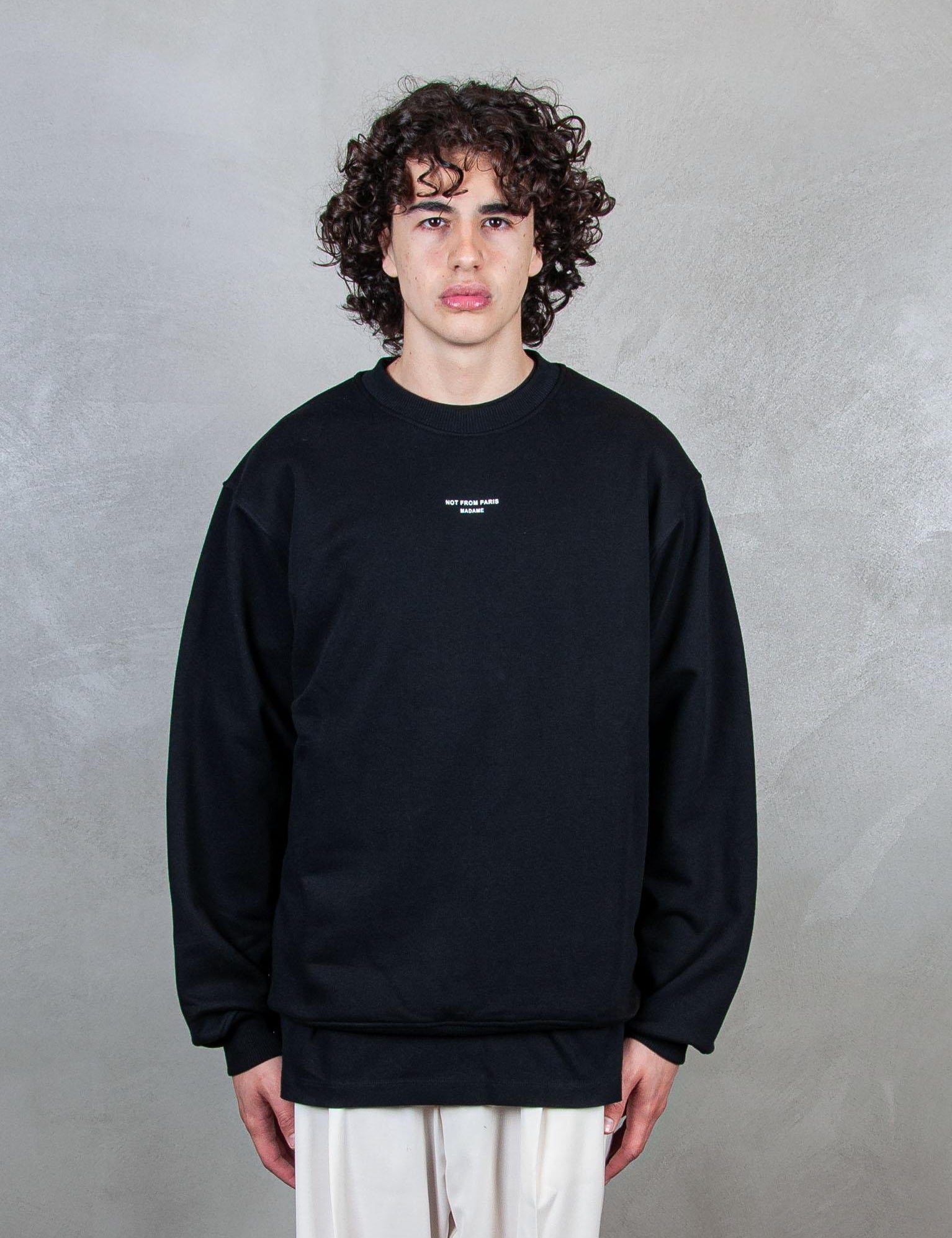 Le Sweatshirt Slogan Classique SW148-CO127 BL Drôle De Monsieur 